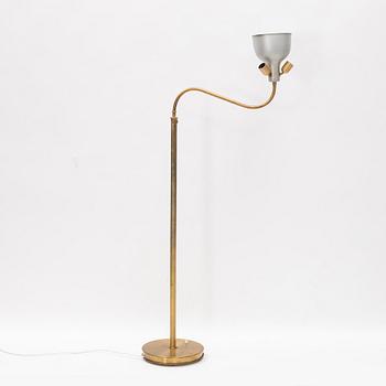 Josef Frank, golvlampa, modell 2368, "Stora Kamelen", Firma Svenskt Tenn.