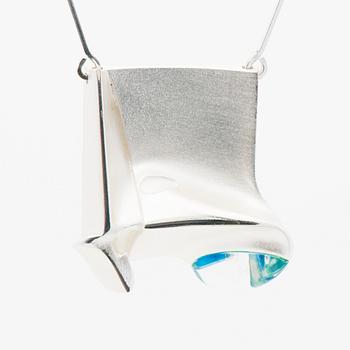 A BJÖRN WECKSTRÖM NECKLACE, "Monolith", silver, acrylic. Lapponia 1999.