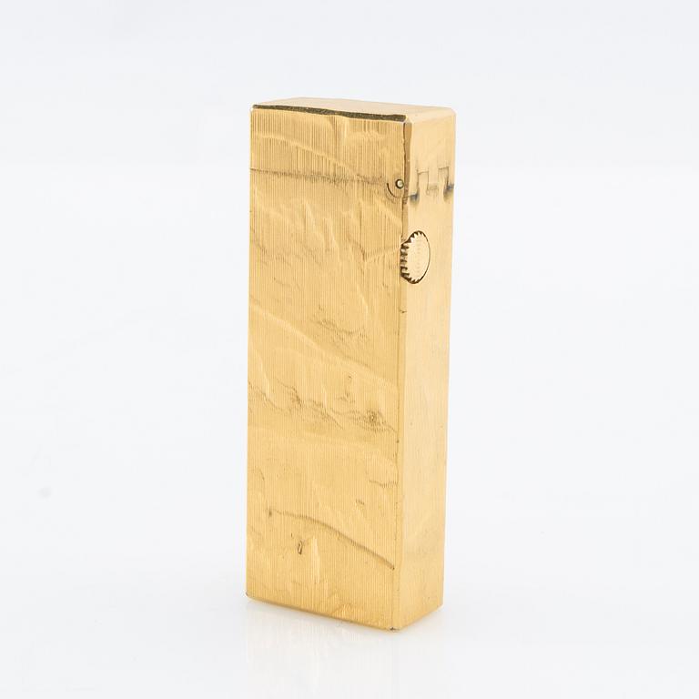 Dunhill lighter.
