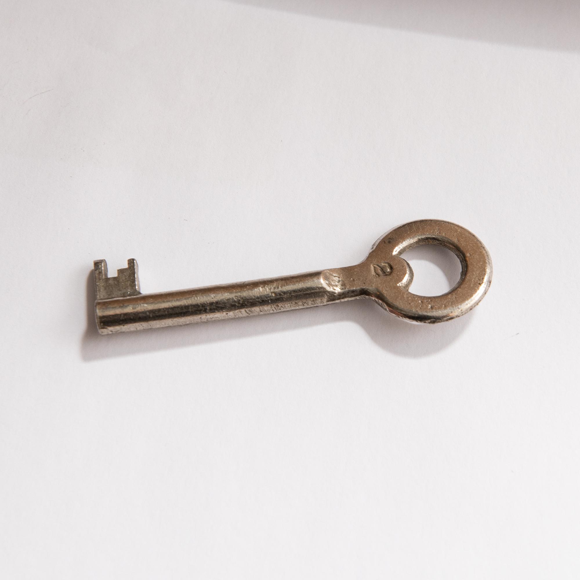 Vitrinskåp, Art Deco 1900-talets första hälft.