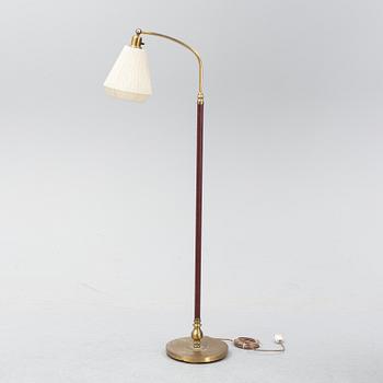 A mid 20th Century floor lamp.