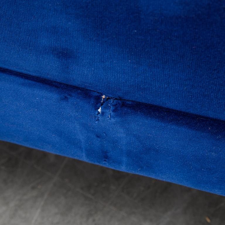 Josef Frank, a 'Liljevalchs' sofa, Svenskt Tenn, Sweden, recent production.