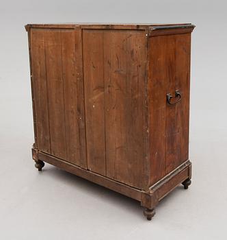 BYRÅ, s.k. kaptensbyrå, 1800-talets mitt.