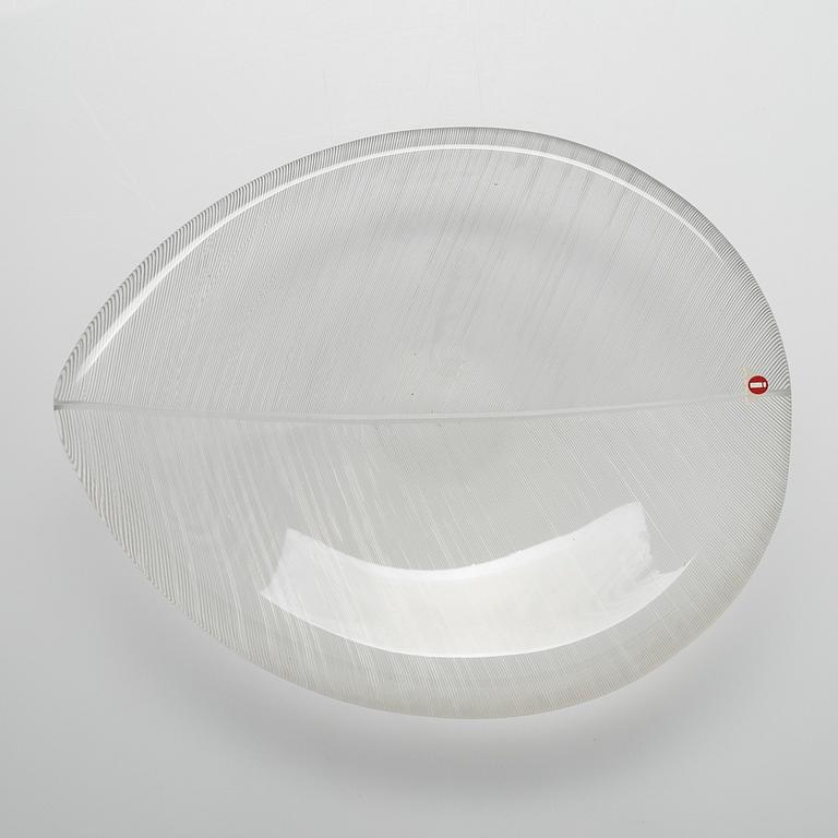 Tapio Wirkkala, Malja, "Lehti", signeerattu Tapio Wirkkala 3337. Iittala.