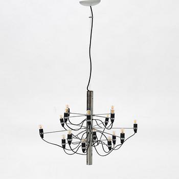 Gino Sarfatti, a model '2097/18' chandelier, Flos, Italy.