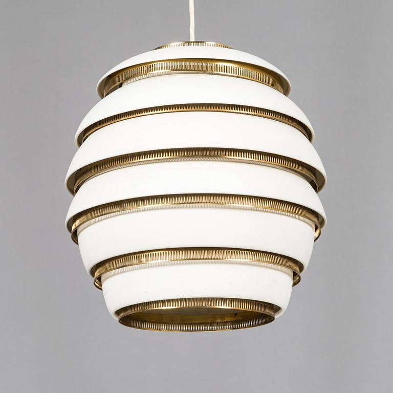 Alvar Aalto, a pendant lamp A332, 'Beehive' for Valaistustyö.