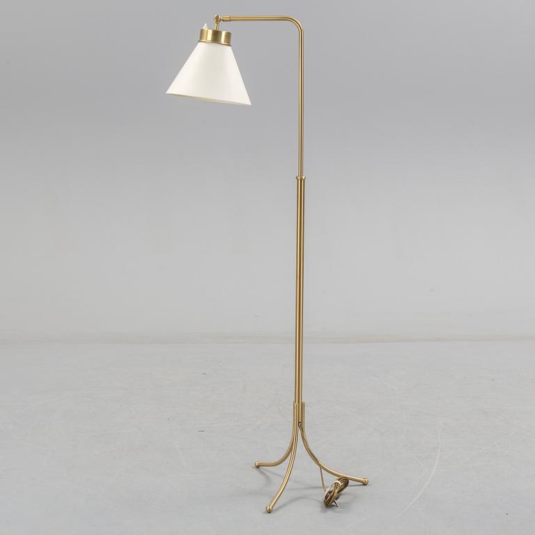JOSEF FRANK, golvlampa, modell 1842, Svenskt Tenn, 1900-talets slut.