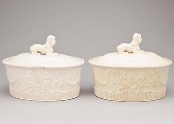 TERRINER, ett par, flintgods, Rörstrand, omkring 1800.