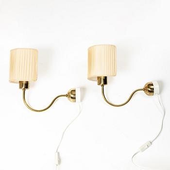 Josef Frank, a pair of wall lamps, model 2334, Svenskt Tenn.
