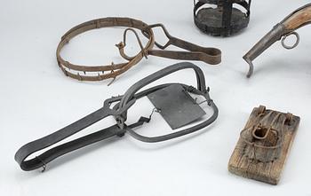 PARTI ALLMOGEFÖREMÅL, 6 delar, bla smidesjärn, 18/1900-tal.