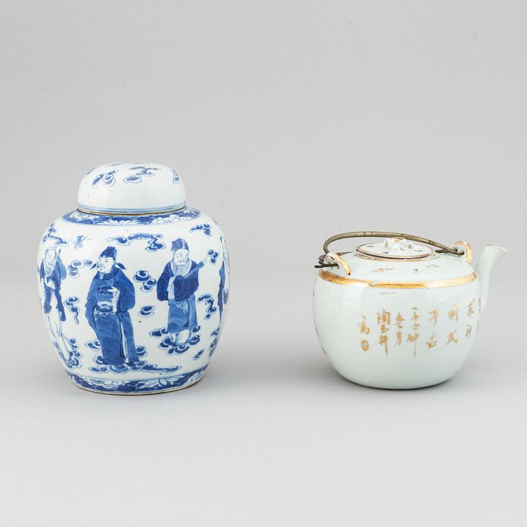 A Chinese tea pot with cover and a jar with cover, China, early 20th Century.