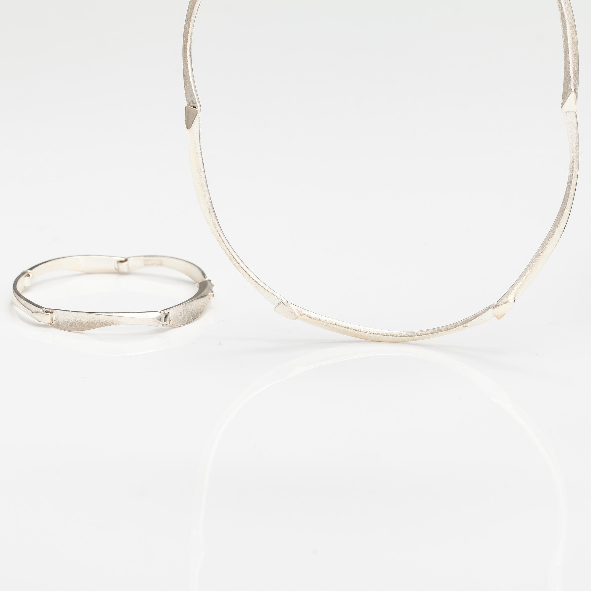 ZOLTAN POPOVITS, A stelring silver necklace "Acturus" and bracelet "Agena". Lapponia 2012.