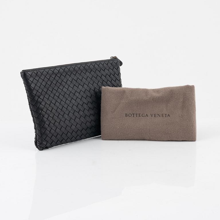 Bottega Veneta, clutch.