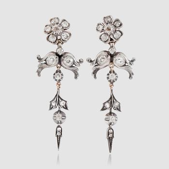 1376. A pair of old- and rose-cut diamond earrings. Total carat weight circa 2.75 cts.