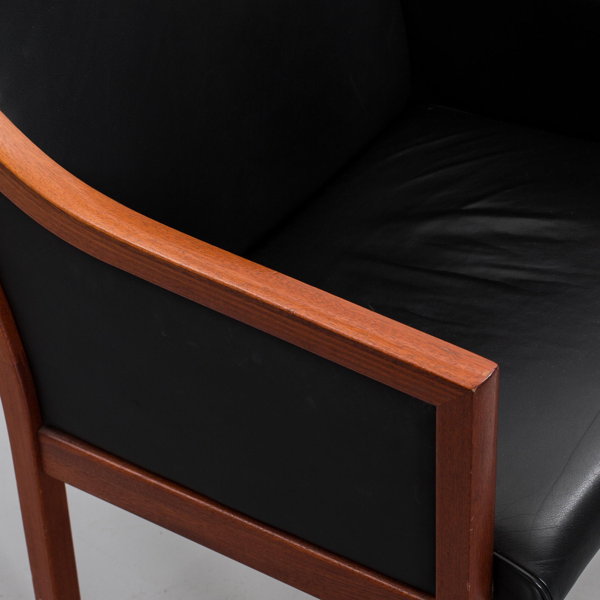 KARMSTOLAR, ett par, formgivna av Karl-Erik Ekselius, JOC Möbler, Vetlanda, 1980-tal.