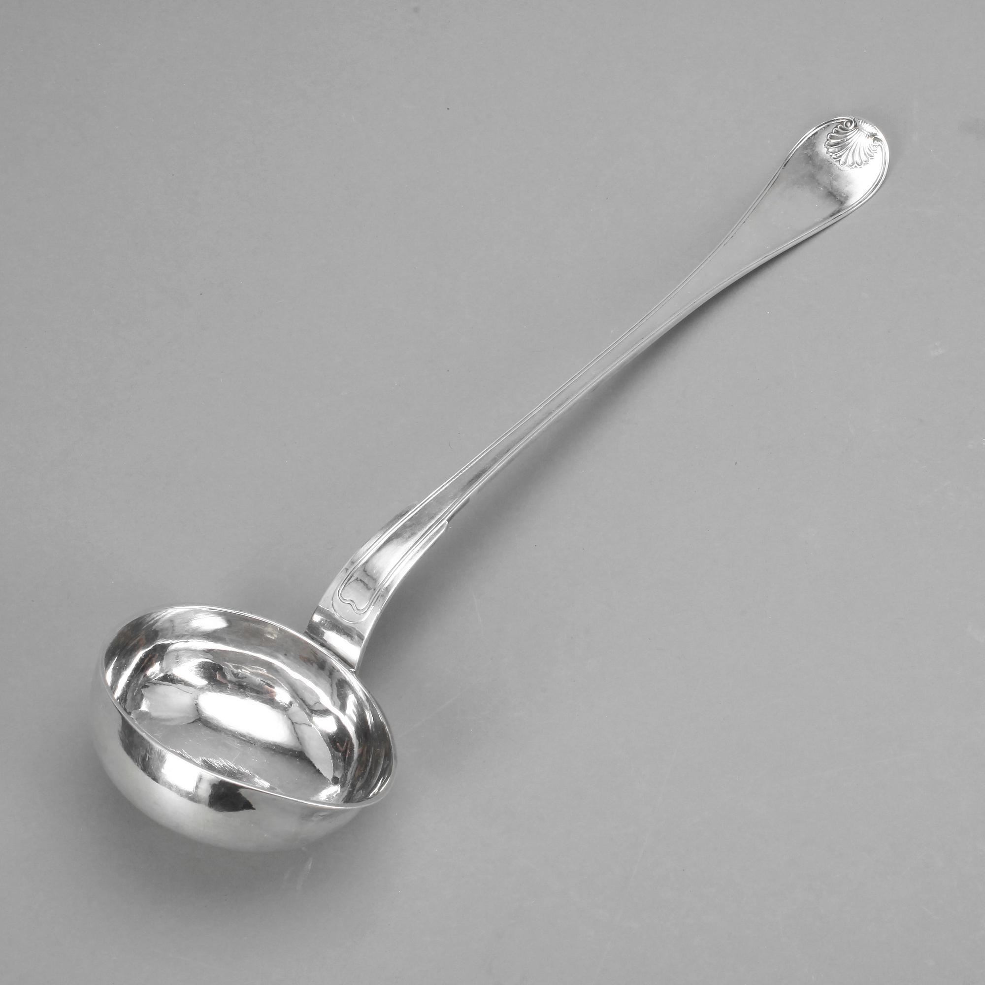 SOPPSLEV, silver, Anders Lundqvist, Stockholm, 1828. Vikt ca270g.