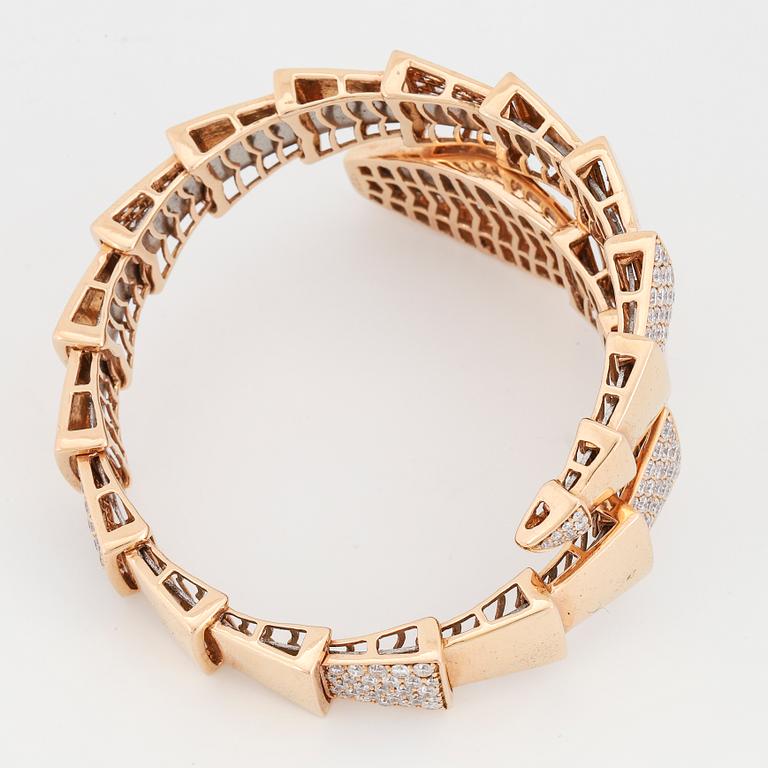 ARMBAND, orm med briljantslipade diamanter.
