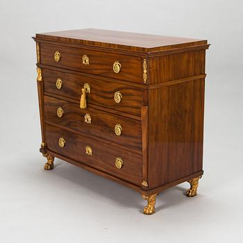 A Late Gustavian secretaire chest of drawers, 1800-1810.