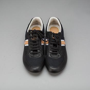 SKOR, Louis Vuitton.