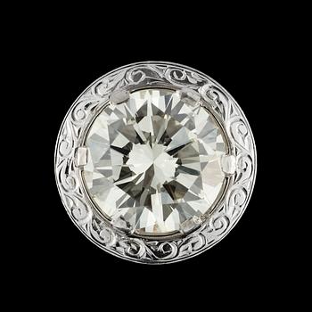 935. A brilliant cut diamond ring, 6.45 ct, 1970's.
