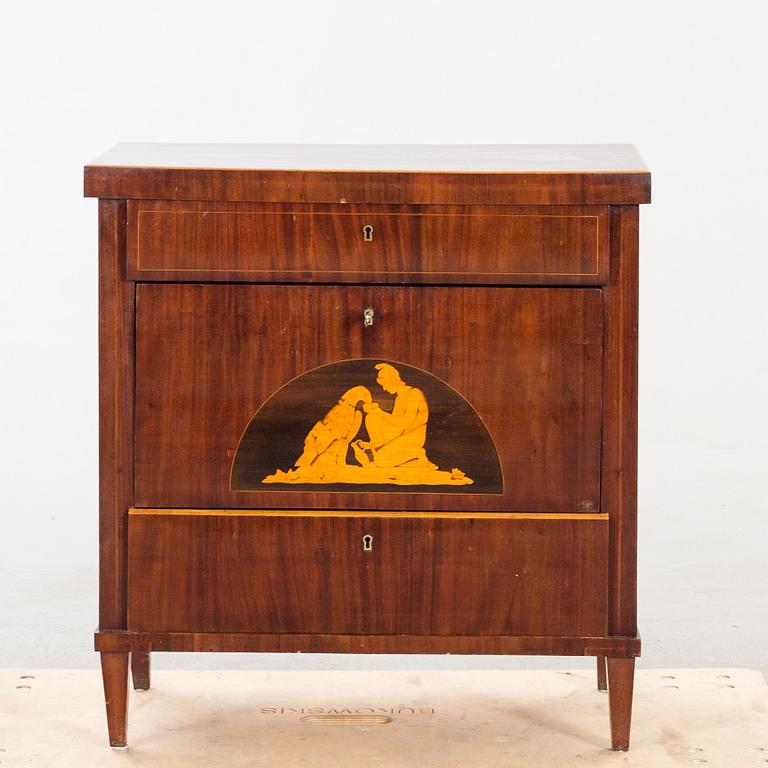 Byrå empire-stil 1900-talets början.