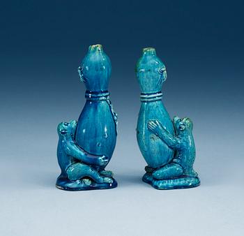 Two turquoise-glazed water sprinkler/vases, Qing dynasty, Kangxi (1662-1722).
