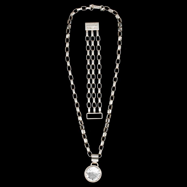 HALSLÄNK med HÄNGE samt ARMBAND, sterlingsilver, Sven-Erik Högberg, respektive Anders Högberg, Göteborg 1979. 272 g.