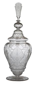 728. EDVIN OLLERS, pokal med lock, Elme glasbruk 1926, graverad av C. Müller.