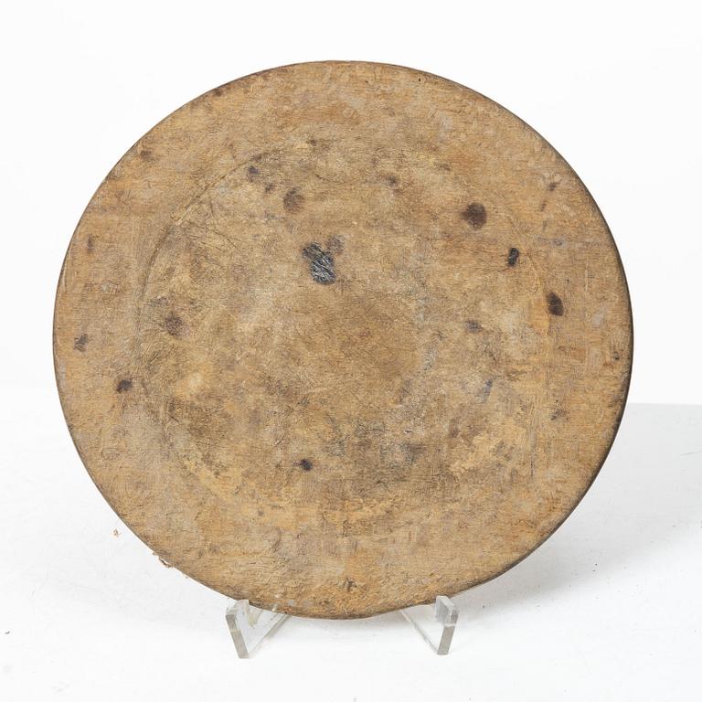 Wooden plates and wooden dishes, 7 pcs, folk art, 19th century.