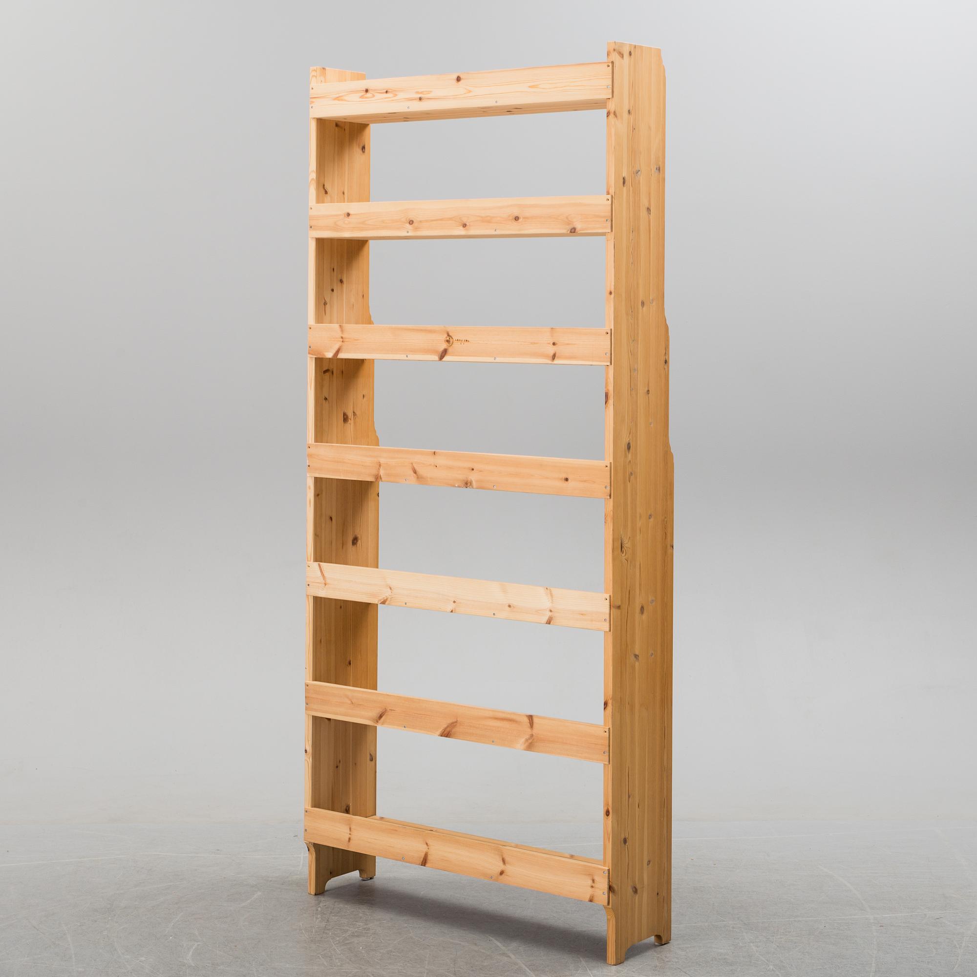 A 'Ekolsund' shelf by IKEA.
