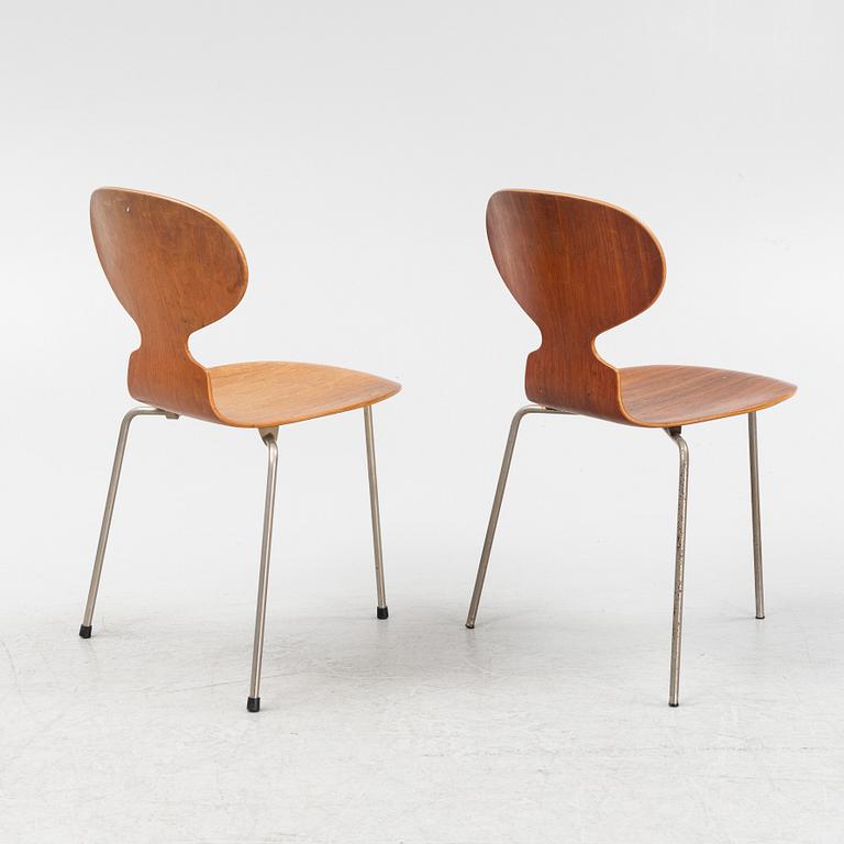 Arne Jacobsen, eight 'Ant' chairs, Fritz Hansen, Denmark, mid 20th century.