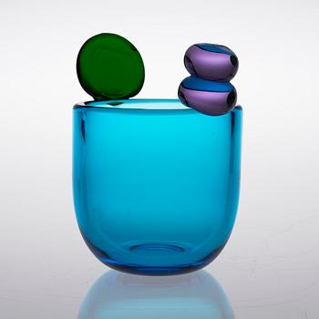 OIVA TOIKKA, A POMPOM VASE. Signed Oiva Toikka Nuutajärvi Notsjö. 1970s.