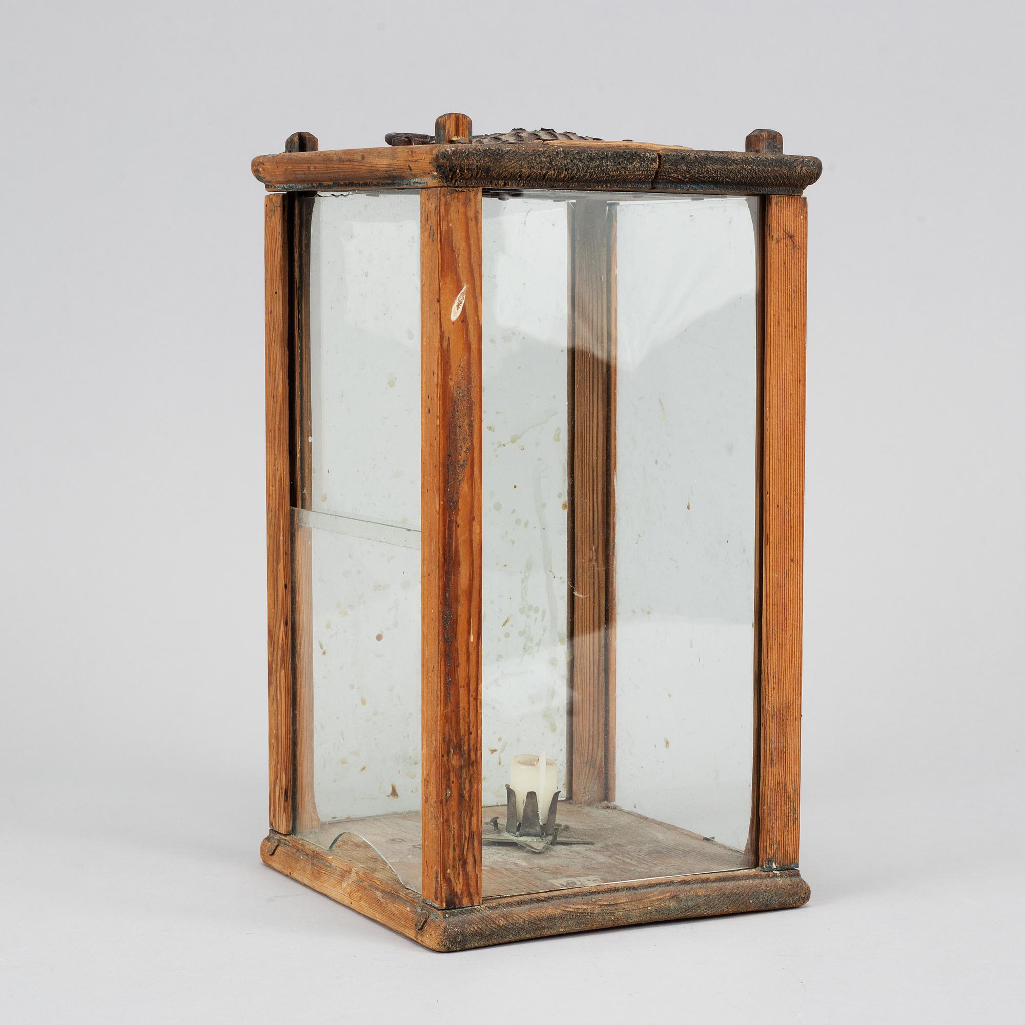 A lantern, 18th/19th century.