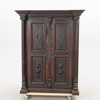 Skåp/garderob barockstil omkring 1900.