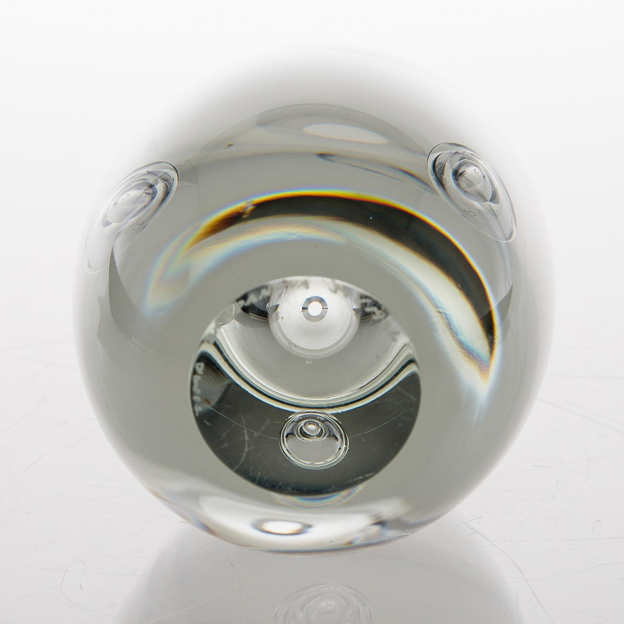 A 'Claritas' glass sculpture signed Timo Sarpaneva 34/1986.