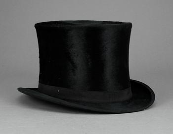 HATT med HATTASK, 1900-talets början.