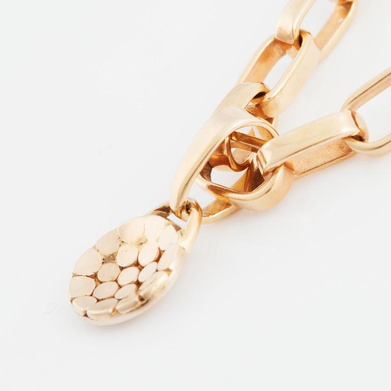 Sven-Erik Högberg, an 18K gold chain with a pendant  Göteborg 1962.