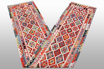 A runner, Kilim, ca 463 x 82 cm.