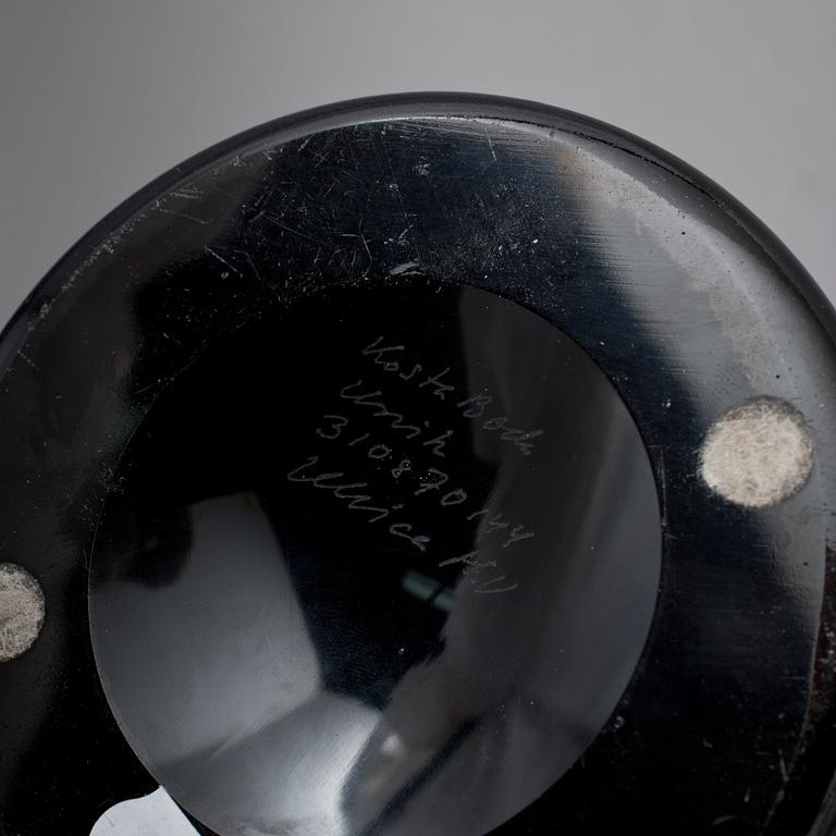 VAS, glas. Ulrica Hydman-Vallien, Kosta Boda 1987. Unik.