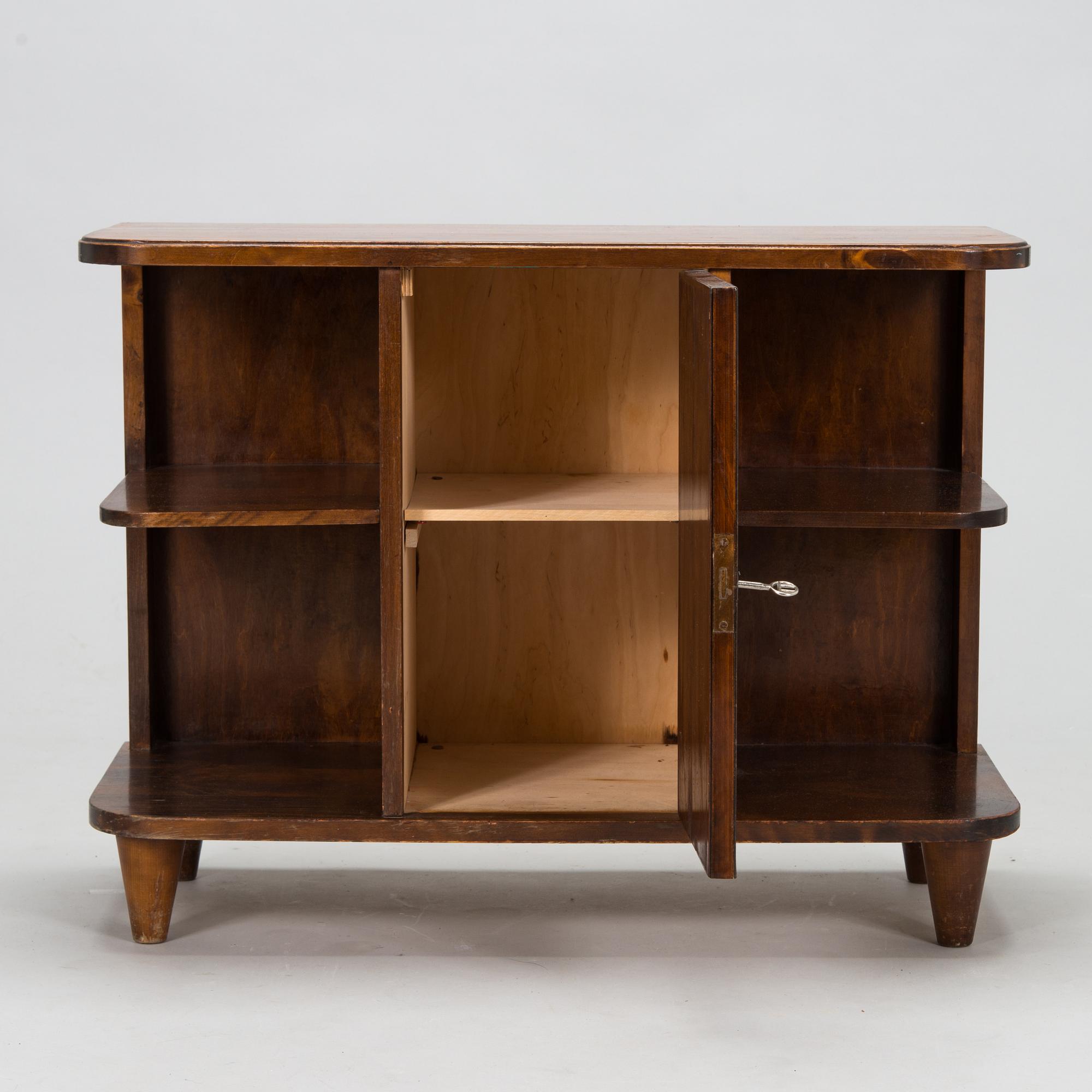 A 1930s radio table/ cabinet.
