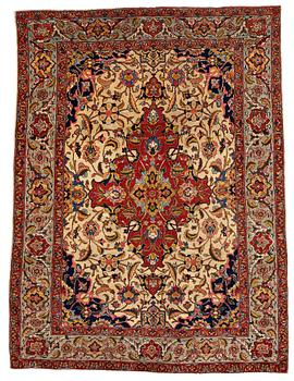 286. MATTO, a semi-antique Tabriz, ca 178,5 x 137 cm.