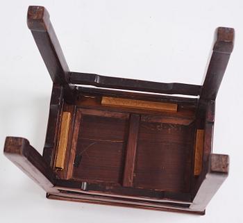 A small huali table/stool 'Fangdeng', Qing dynasty.