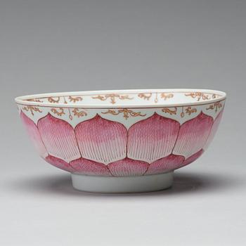 SKÅL samt FAT, kompaniporslin. Qingdynastin, Qianlong (1736-95).
