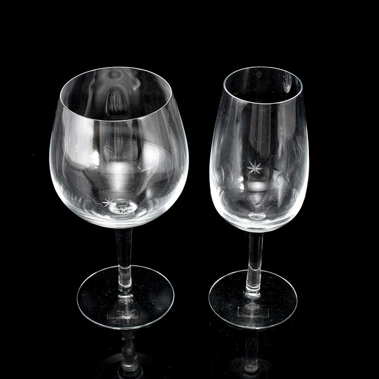 SIGNE PERSSON-MELIN, vinglas, 14+12 stycken, "Bouquet", Kosta Boda.