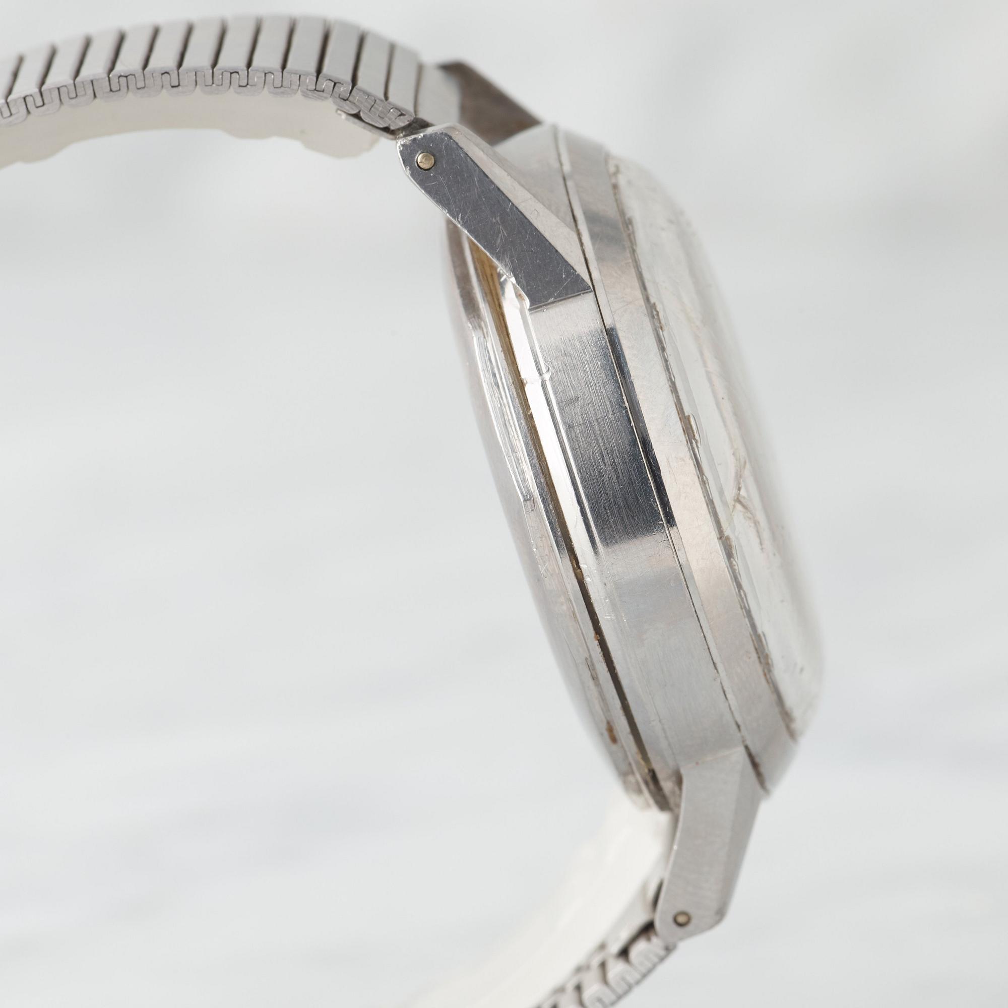 HEUER, chronograph, "Gilt".