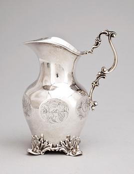 GRÄDDKANNA, silver, nyrokoko, Pehr Fredrik Palmgren, Stockholm 1856. Vikt ca 235 gram.