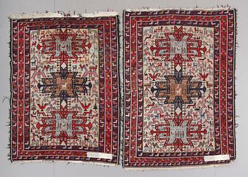 MATTOR, 2 st, Soumak. 153 x 110 och 143 x 108 cm.