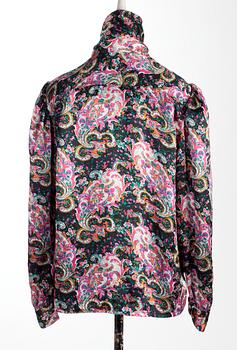 An Oscar de la Renta blouse.