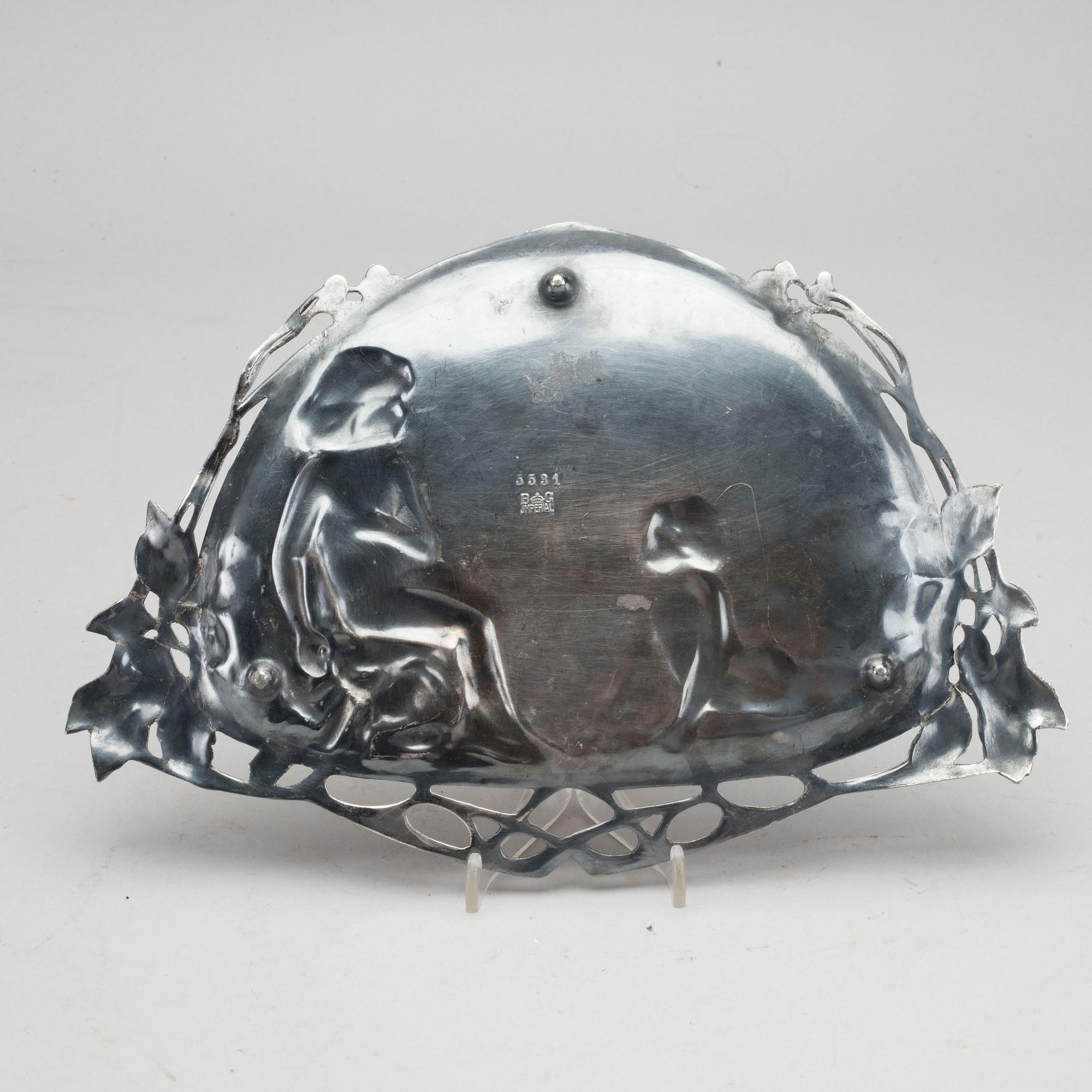 A jugend metal tray, Bitter & Gobbers Imperial Zinn, Germany, art nouveau.