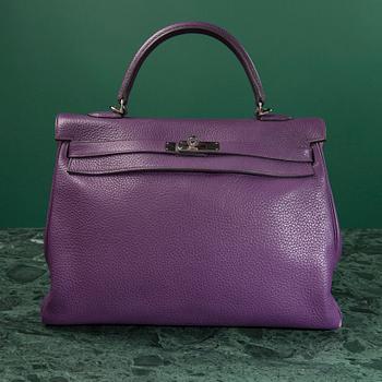 A bag "Kelly 35", by Hermes.